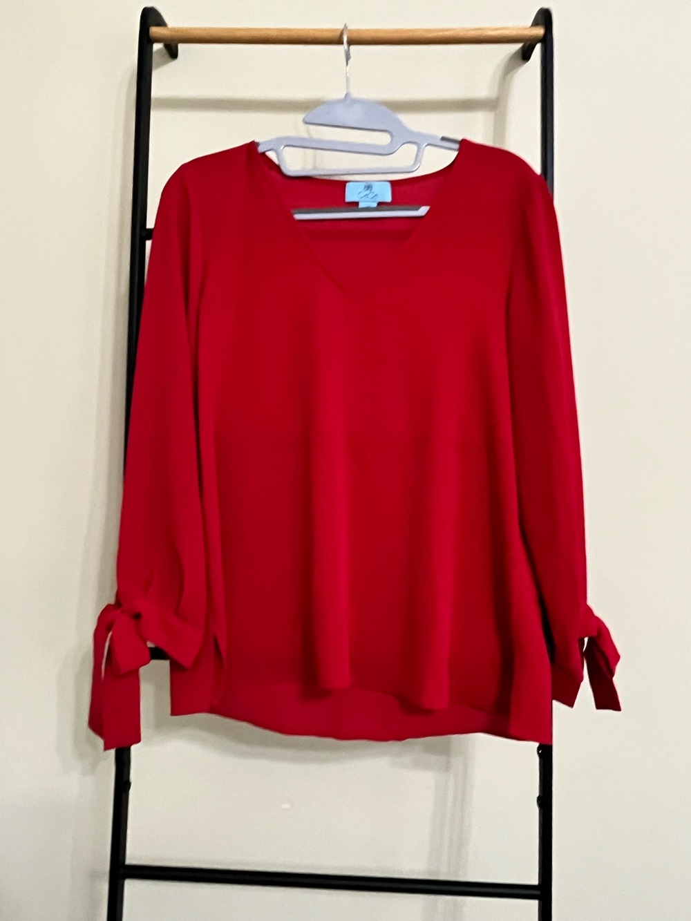 CeCe Red V-Neck Blouse Extra Small XS Tie Sleeve Long Sleeve Solid Top